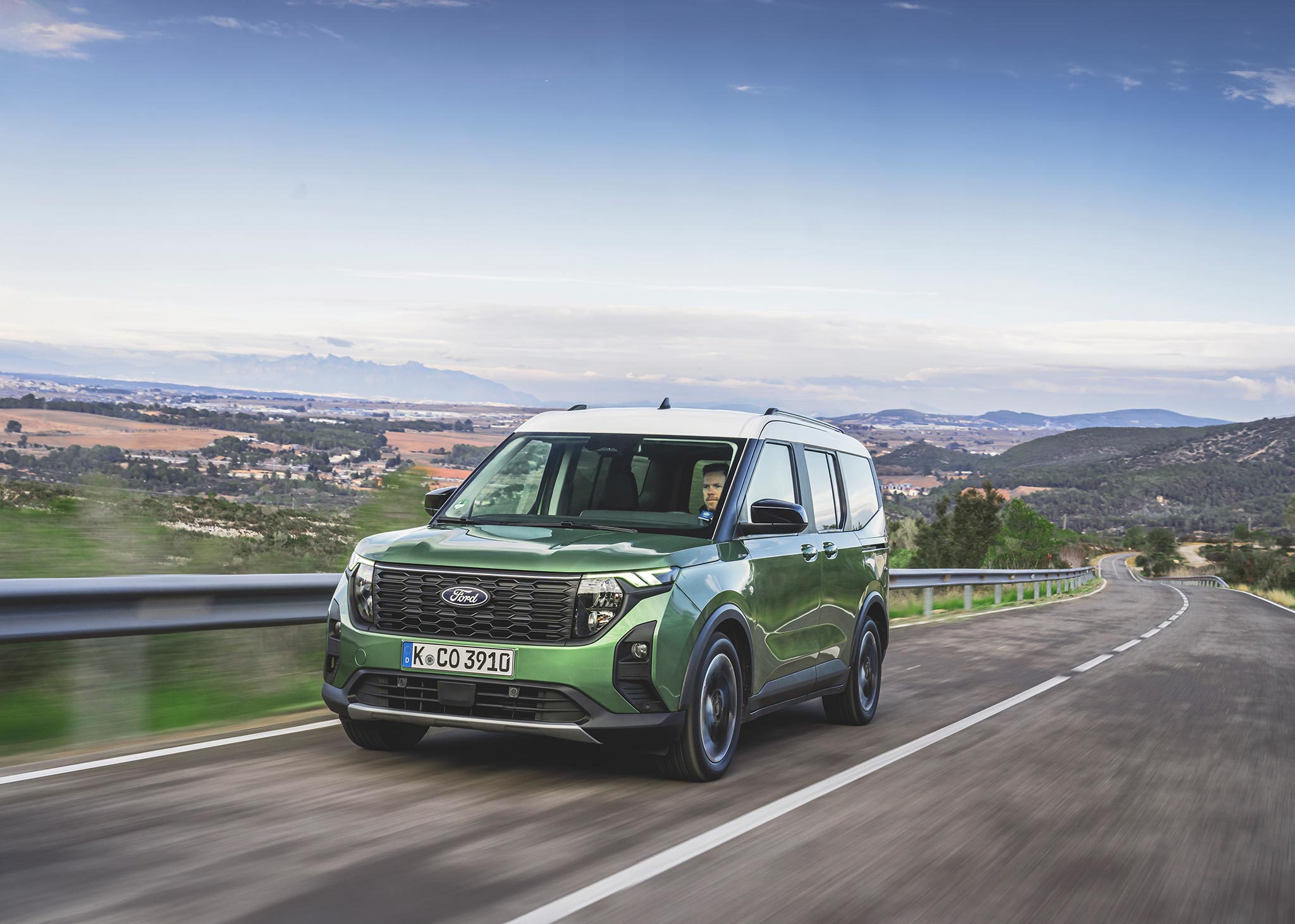 Ford Tourneo Courier Roma Carpoint anche GPL